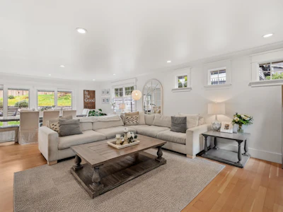 20492 43 Avenue - 4