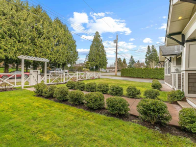 20492 43 Avenue - 3