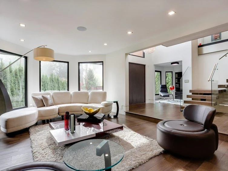 4577 Capilano Road, North Vancouver, BC, V7R 4K3 - 5