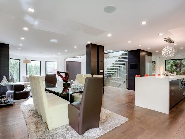 4577 Capilano Road, North Vancouver, BC, V7R 4K3 - 7