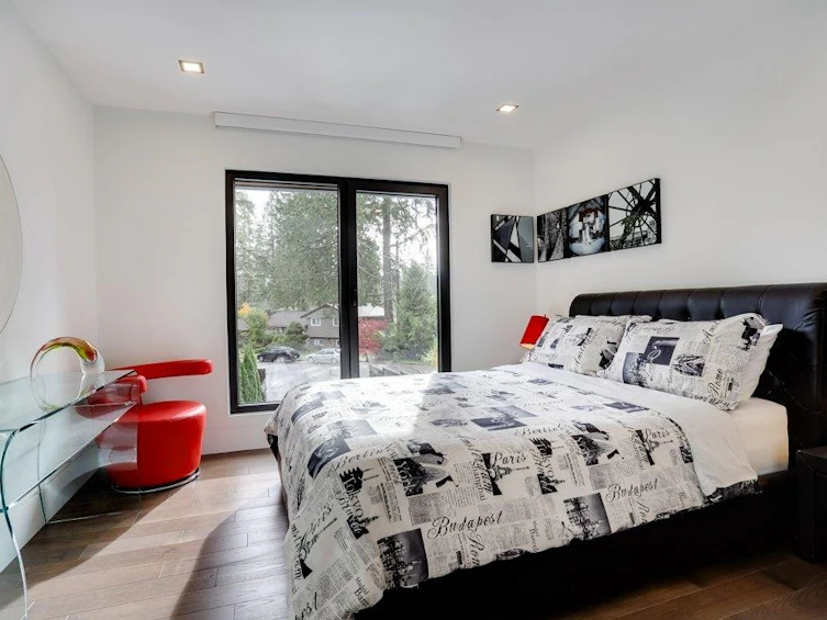 4577 Capilano Road, North Vancouver, BC, V7R 4K3 - 20