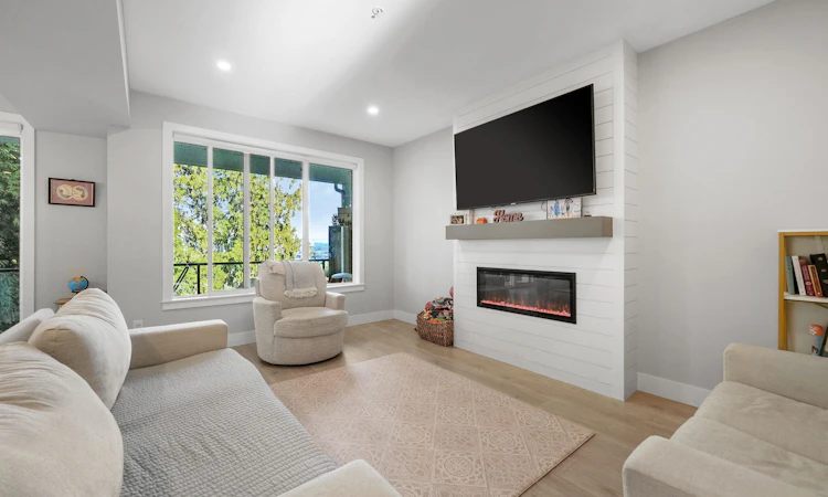 25-47203 Vista Place
