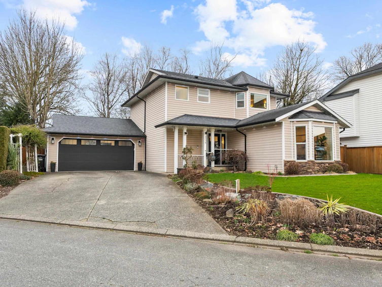 3774 Qualicum Close, Abbotsford, BC, V2T 5A5 - 2