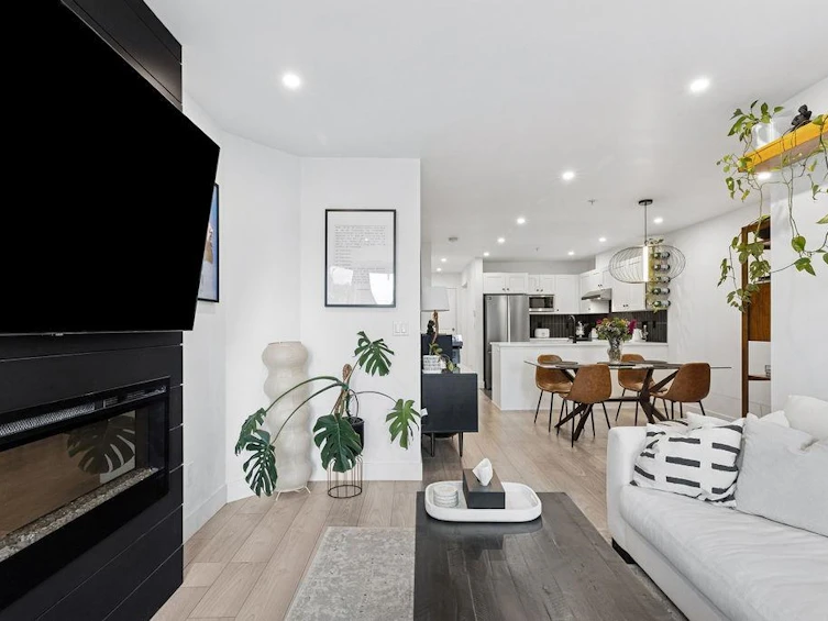 232-4550 Fraser Street, Vancouver, BC, V5V 4G8 - 3