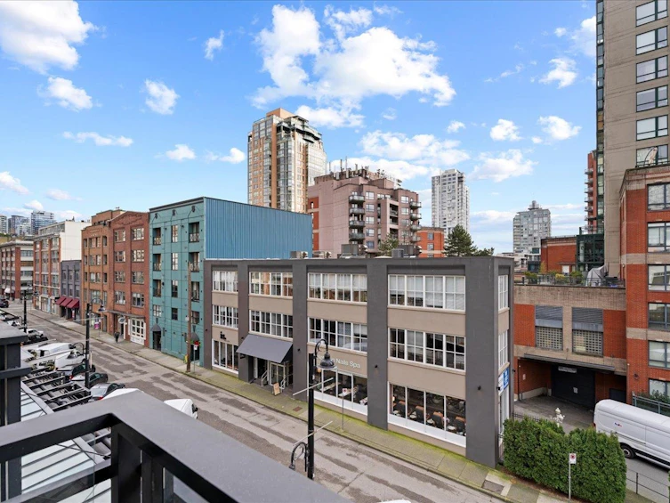 301-1275 Hamilton Street, Vancouver, BC, V6B 1E2 - 9