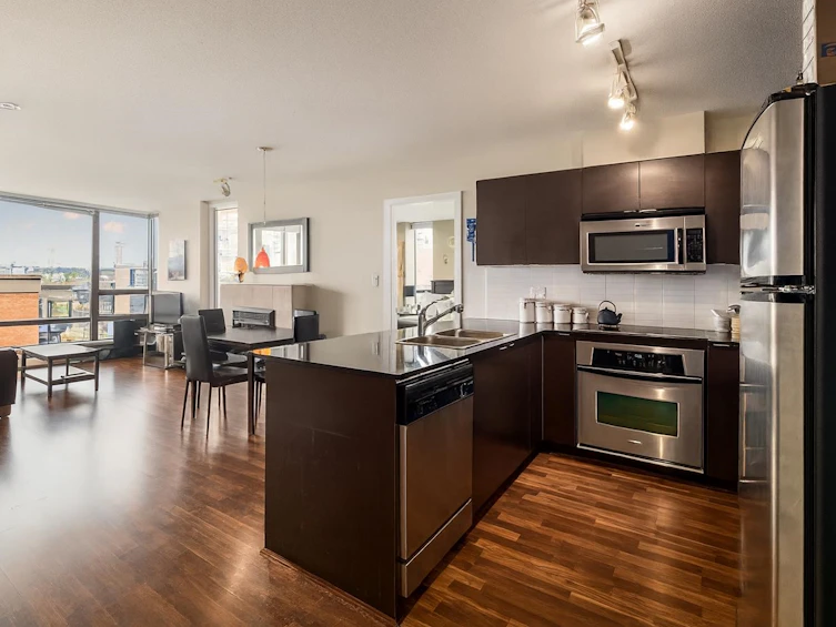 506-4182 Dawson Street, Burnaby, BC, V5C 0A2 - 2