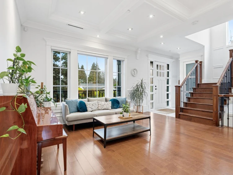 5058 Dunbar Street, Vancouver, BC, V6N 1V6 - 4