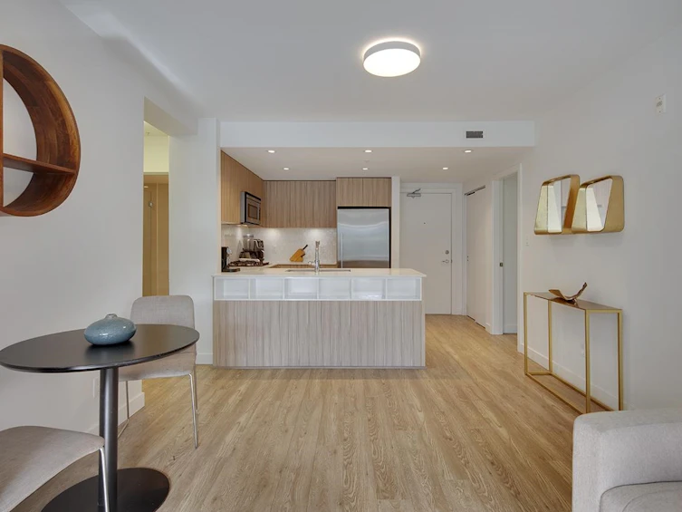 206-1061 Marine Drive, North Vancouver, BC, V7P 1S6 - 8
