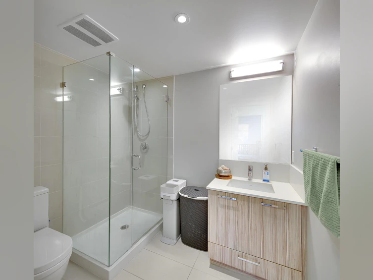 206-1061 Marine Drive, North Vancouver, BC, V7P 1S6 - 19