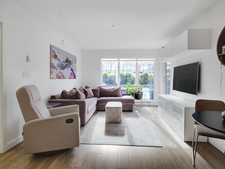206-1061 Marine Drive, North Vancouver, BC, V7P 1S6 - 3
