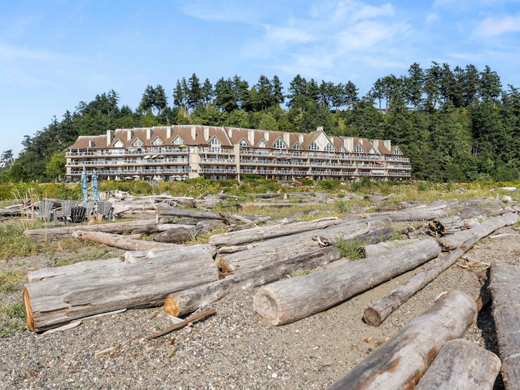 320-1120 Tsatsu Shores Drive, Delta, BC, V4M 4G3 - 2