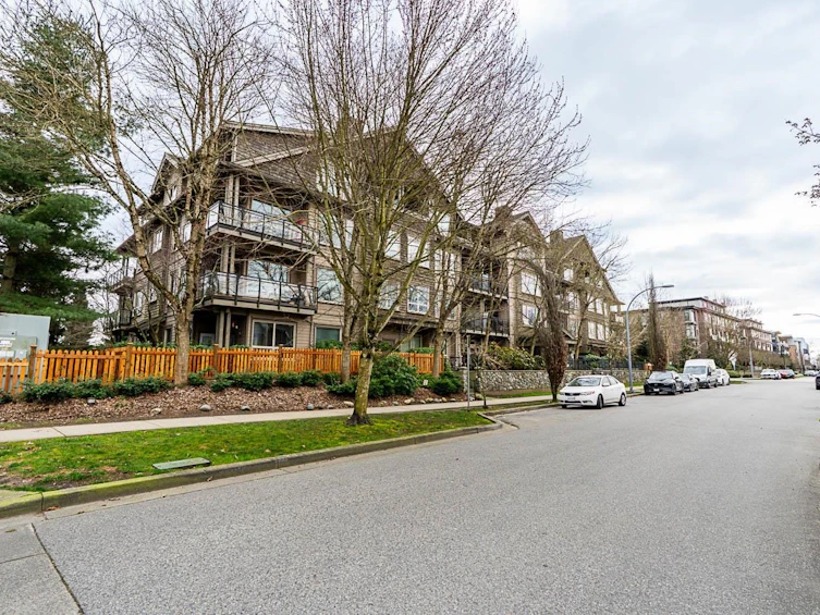 112-250 Salter Street, New Westminster, BC, V3M 0B7 - 3