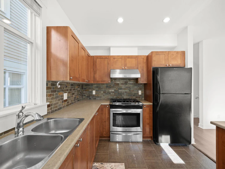 13-15237 36 Avenue, Surrey, BC, V3Z 0Y4 - 13
