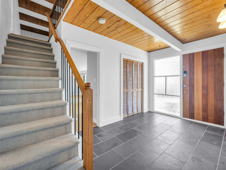 472 Crestwood Avenue, North Vancouver, BC, V7N 3C3 - 5