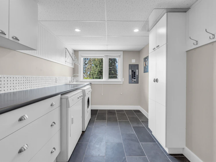 472 Crestwood Avenue, North Vancouver, BC, V7N 3C3 - 6