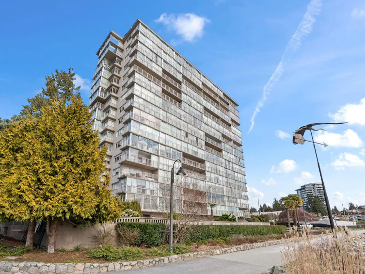 203-150 24th Street, West Vancouver, BC, V7V 4G8