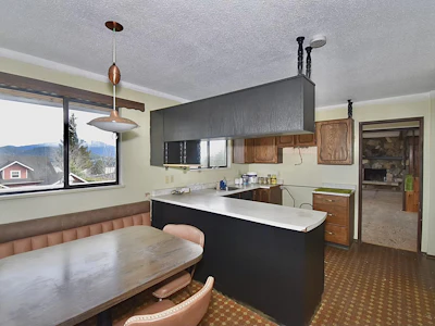 631 Wyngaert Road - 5