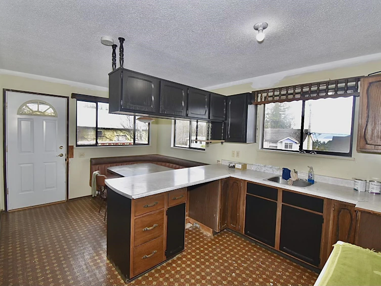631 Wyngaert Road, Gibsons, BC, V0N 1V9 - 4