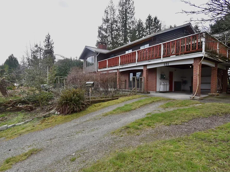 631 Wyngaert Road, Gibsons BC