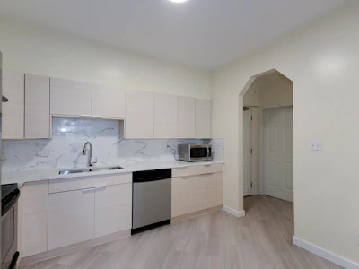 107-8700 Jones Road - 4
