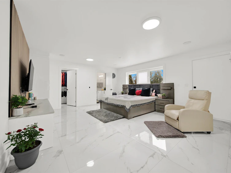 11488 140 Street, Surrey, BC, V3R 3G8 - 9