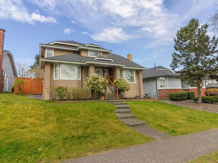 921 Citadel Drive, Port Coquitlam, BC, V3C 5J2