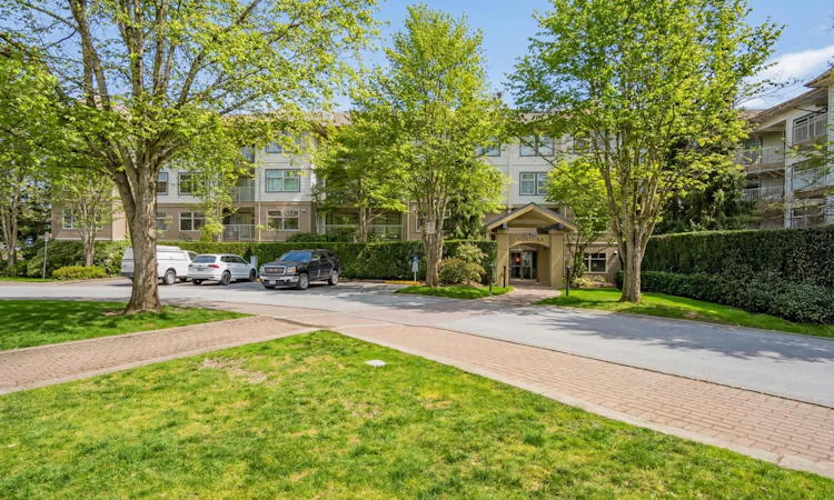 417-15210 Guildford Drive