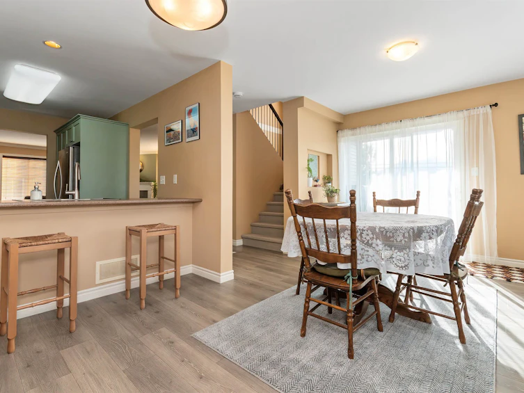 1-46321 Cessna Drive, Chilliwack, BC, V2P 1A7 - 15