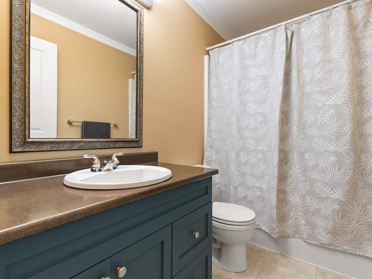 1-46321 Cessna Drive, Chilliwack, BC, V2P 1A7 - 28