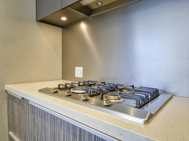 310-1616 Columbia Street, Vancouver, BC, V5Y 0B7 - 11