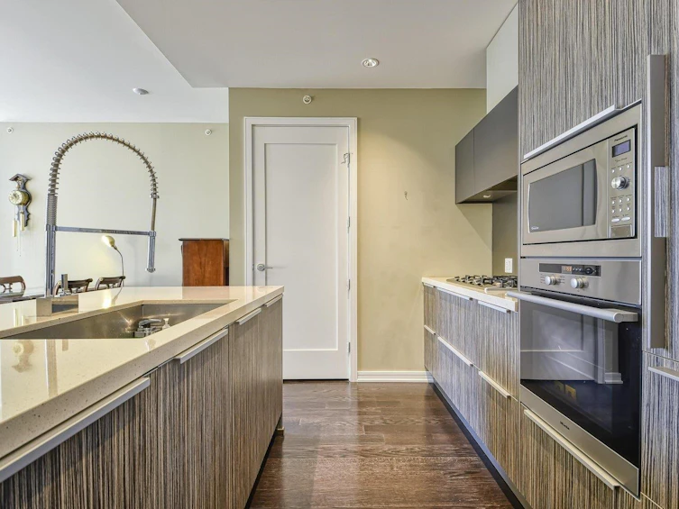 310-1616 Columbia Street, Vancouver, BC, V5Y 0B7 - 3