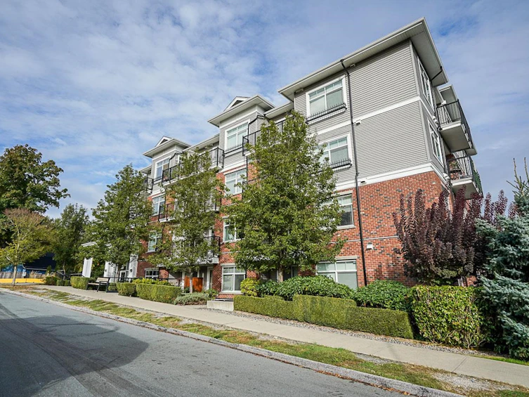 316-6480 195a Street, Surrey, BC, V4N 6P1 - 3