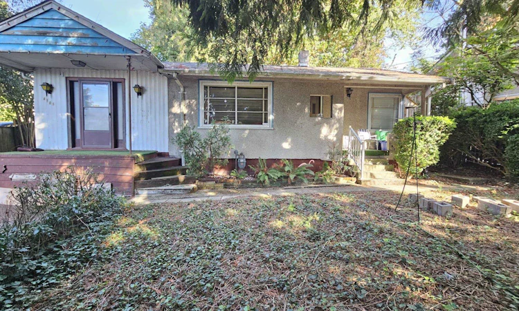 4505 Marine Drive