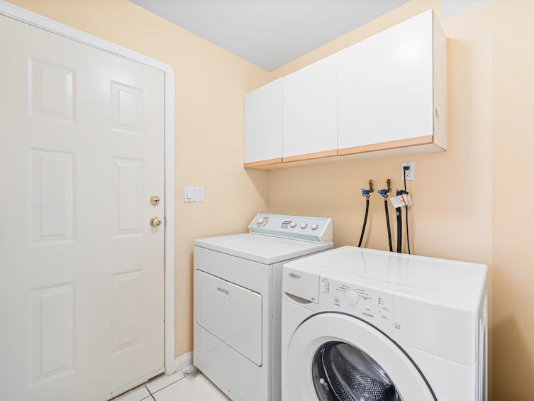 22471 Mclean Avenue, Richmond, BC, V6V 2P3 - 11