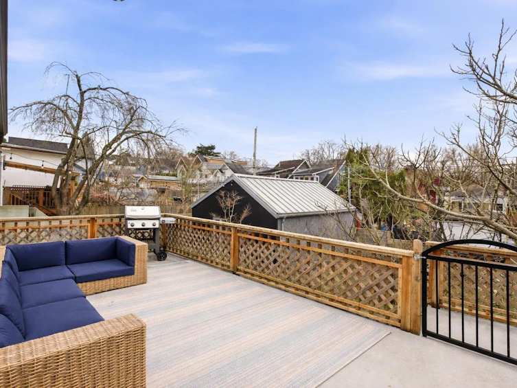 1944 Charles Street, Vancouver, BC, V5L 2T9 - 22