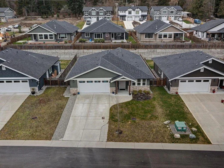 1028 Celia Crescent, Gibsons, BC, V0N 1V7 - 32