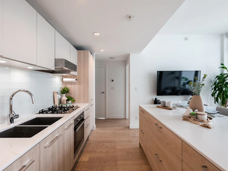 1801-4638 Gladstone Street, Vancouver, BC, V5N 0G5 - 3