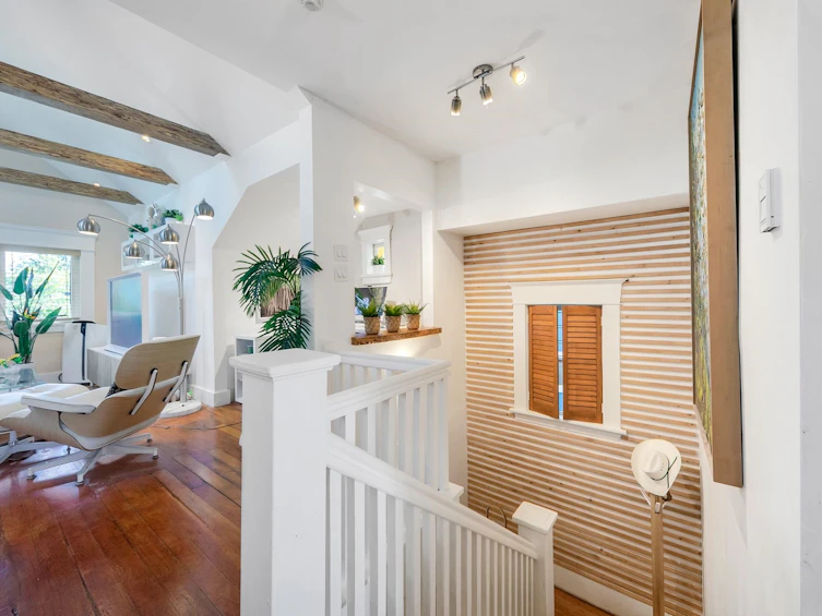 153 W 19th Avenue, Vancouver, BC, V5Y 2B5 - 4