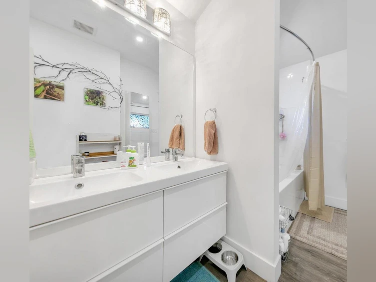 153 W 19th Avenue, Vancouver, BC, V5Y 2B5 - 28