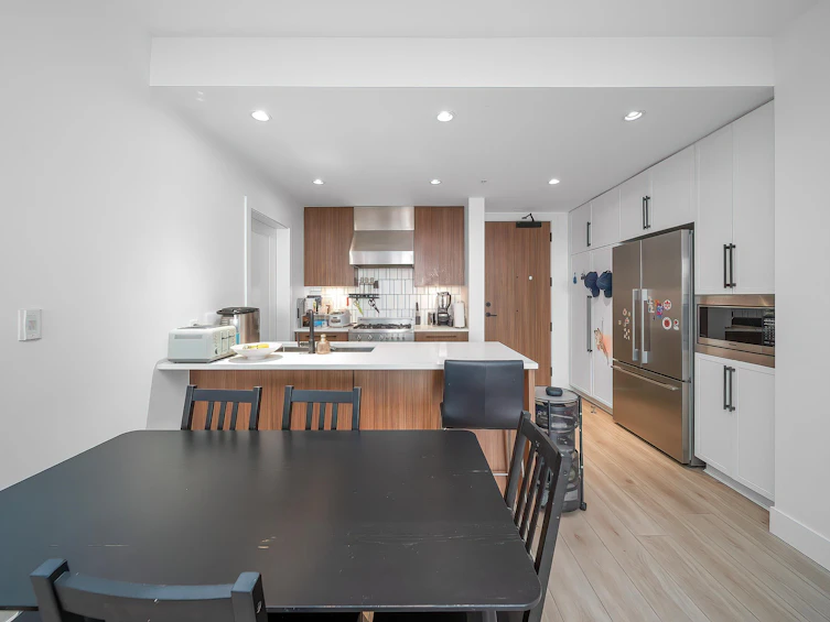 208-6933 Cambie Street, Vancouver, BC, V6P 0J1 - 9