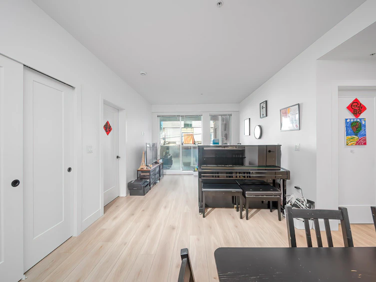 208-6933 Cambie Street, Vancouver, BC, V6P 0J1 - 11