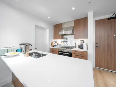 208-6933 Cambie Street - 5