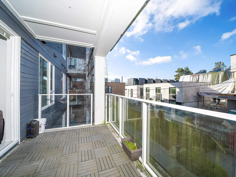 208-6933 Cambie Street, Vancouver, BC, V6P 0J1 - 18