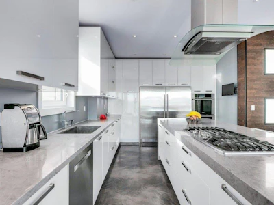 15061 Victoria Avenue - 5