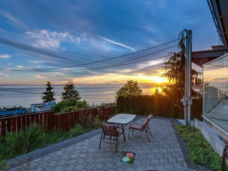 15061 Victoria Avenue, Surrey, BC, V4B 1G4 - 22