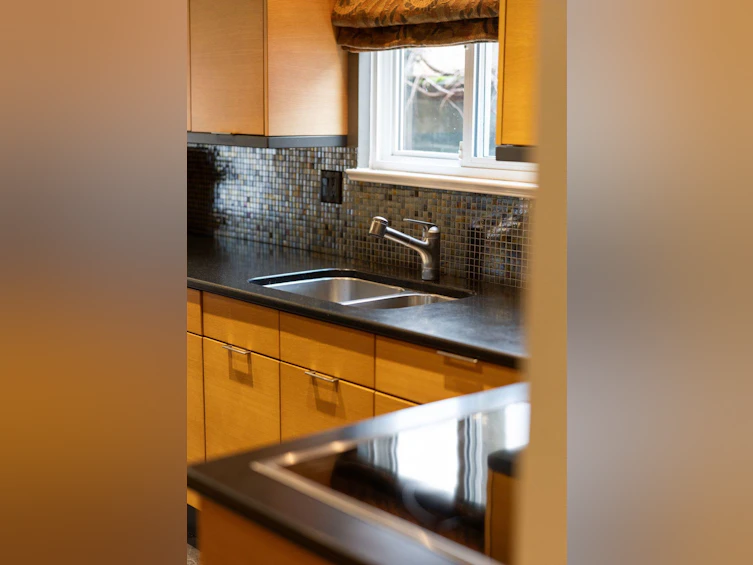 1730 Kitchener Street, Vancouver, BC, V5L 2W3 - 13