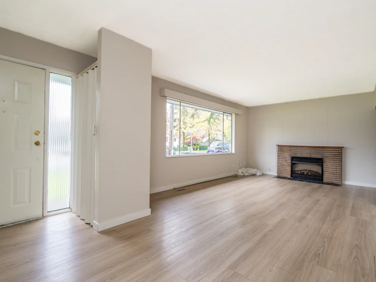 10331 155a Street, Surrey, BC, V3R 4K4 - 5