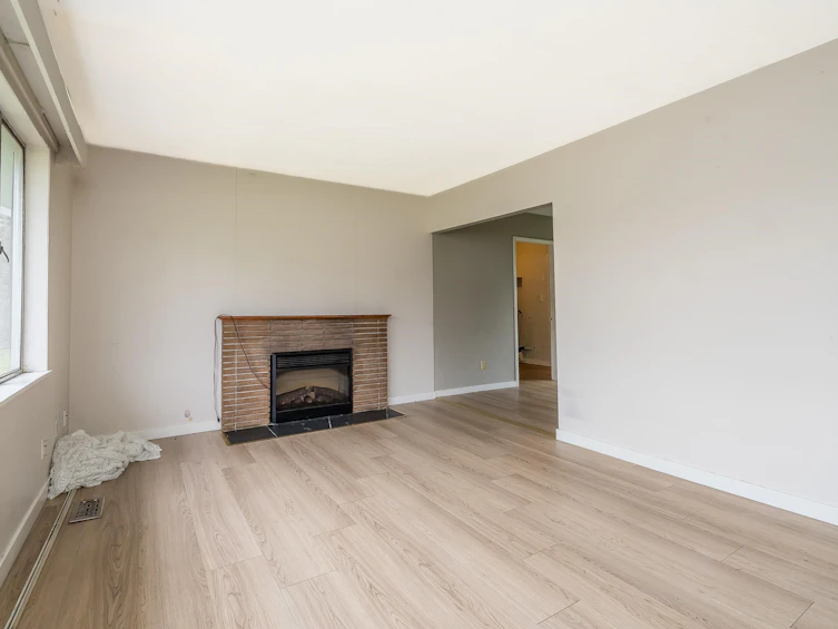 10331 155a Street, Surrey, BC, V3R 4K4 - 8