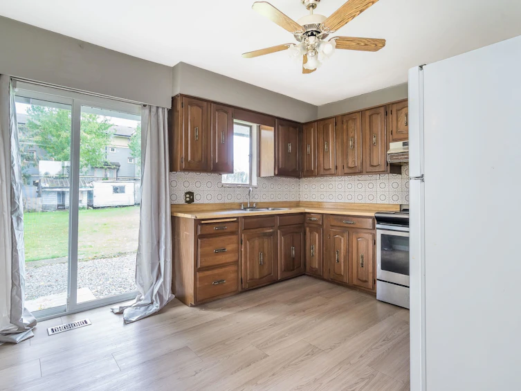 10331 155a Street, Surrey, BC, V3R 4K4 - 13