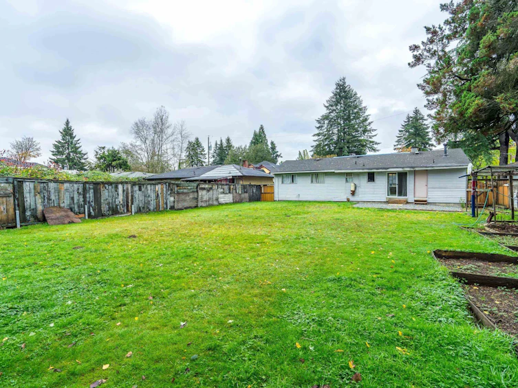 10331 155a Street, Surrey, BC, V3R 4K4 - 32